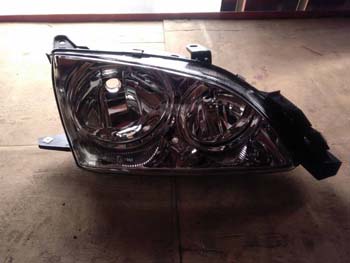 2000-2001 TOYOTA  AVENSİS FAR RL